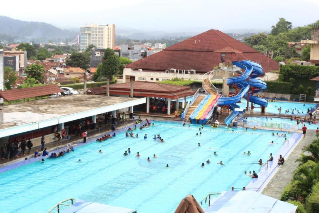 Hotel Marcopolo Bandar Lampung Eksteriør billede