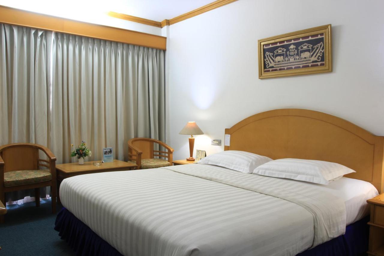 Hotel Marcopolo Bandar Lampung Eksteriør billede